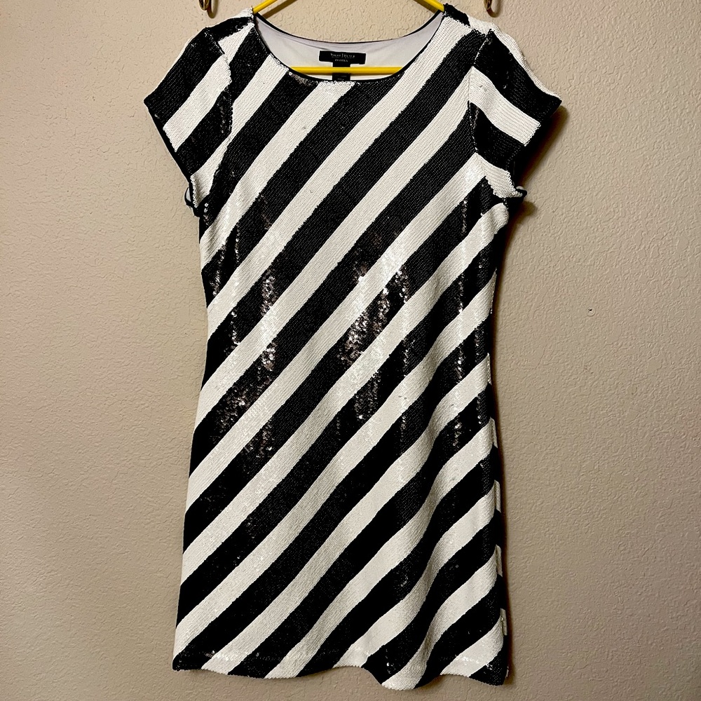 White House black market sequin short dress - medium